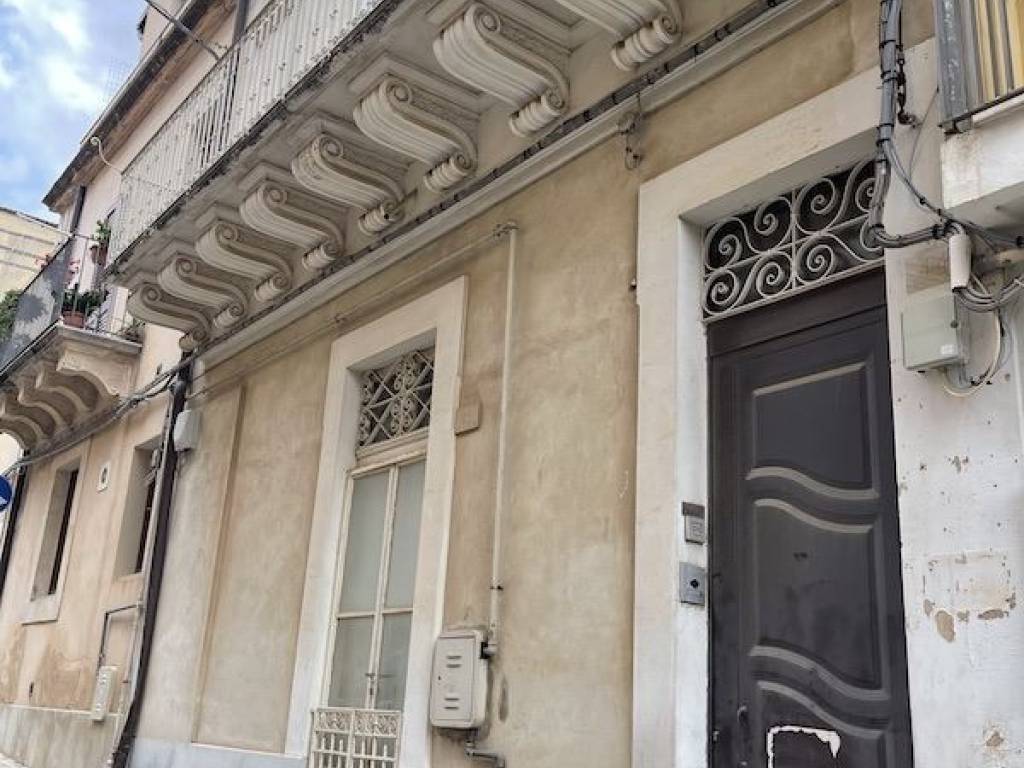 Casa indipendente a Ragusa in via Maqueda 42 - Foto 2