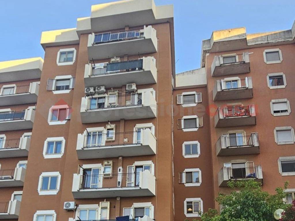 Appartamento a Catanzaro in viale Vincenzo de Filippis, 142 - Foto 4