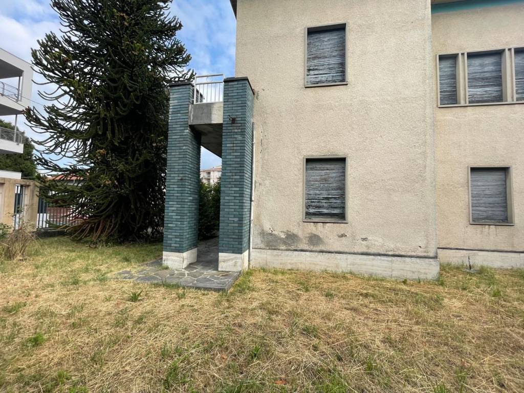 Villa a Oggiono in Via Lazzaretto, 31 - Foto 4