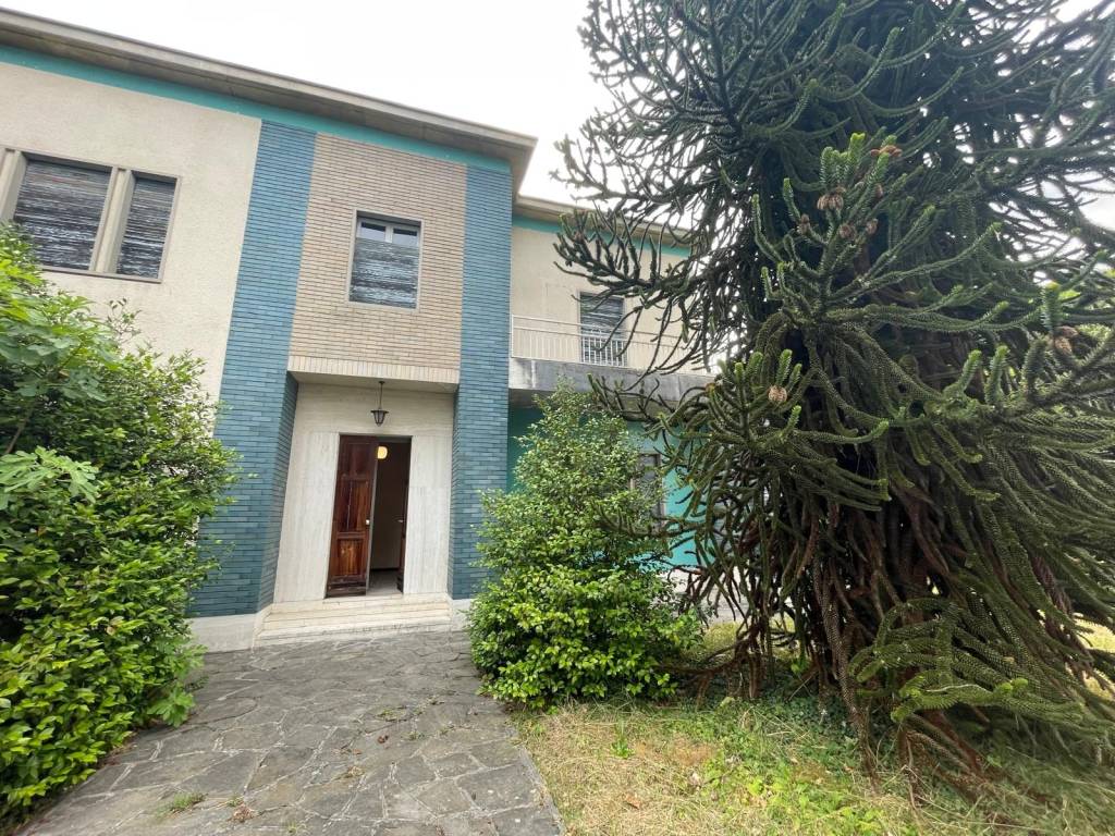 Villa a Oggiono in Via Lazzaretto, 31 - Foto 5