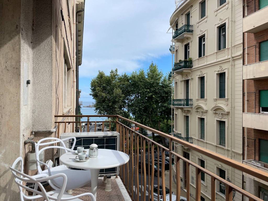 Appartamento a Sanremo in Via Giovanni Ruffini, 7 - Foto 3