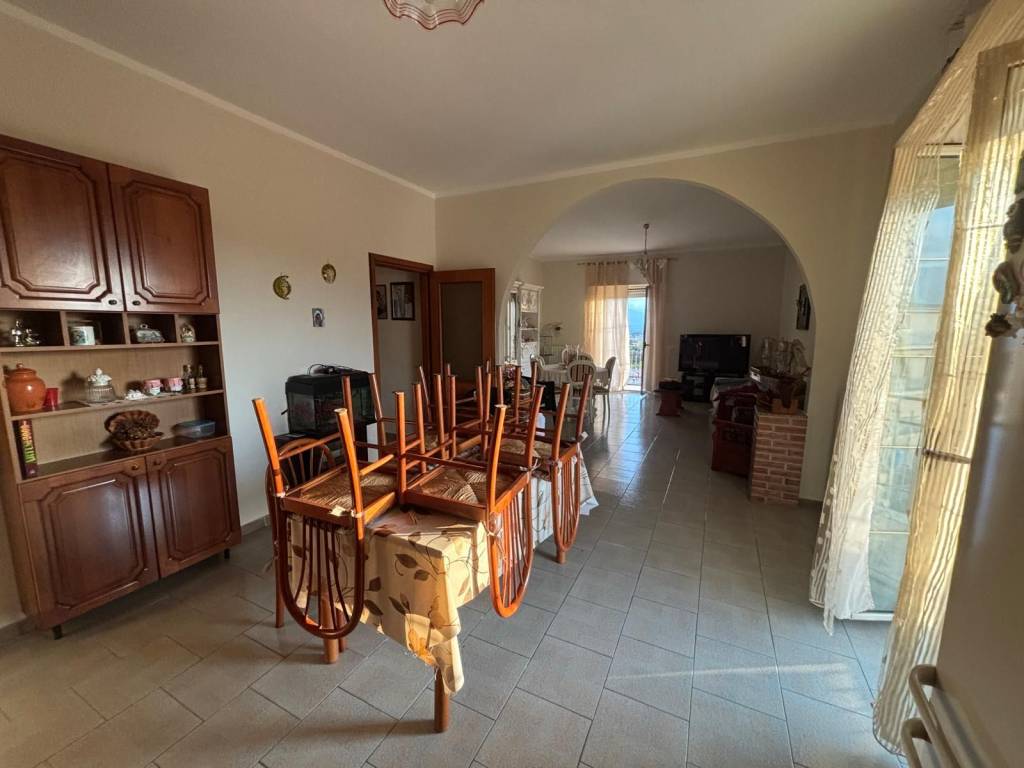 Appartamento a Lamezia terme in Via Salvatore Foderaro, 86 - Foto 3