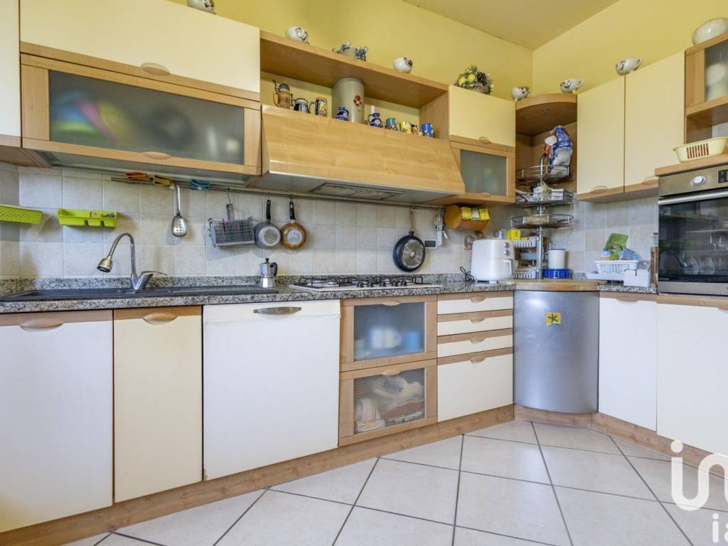 Appartamento a Loreto in Via UGO FOSCOLO - Foto 3