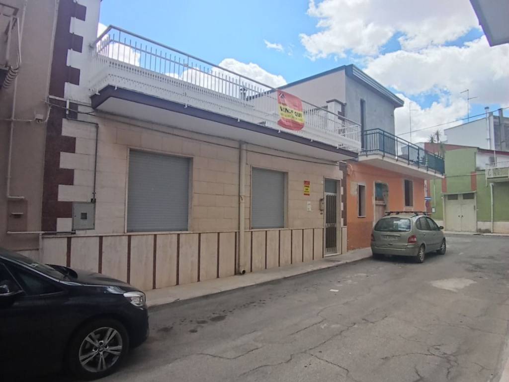 Casa indipendente a Acquaviva delle fonti in Via Valerio Giustiniano Persio - Foto 3