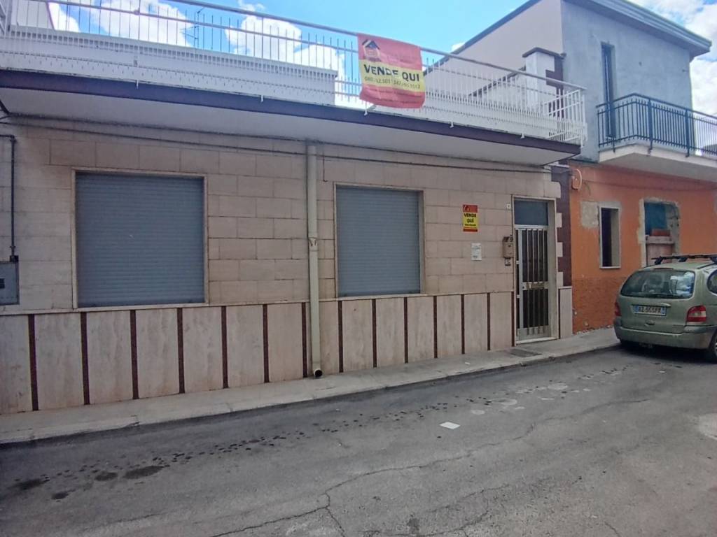 Casa indipendente a Acquaviva delle fonti in Via Valerio Giustiniano Persio - Foto 4