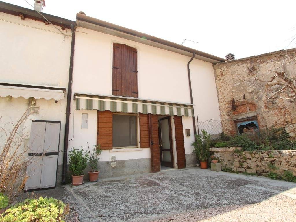 Casa indipendente a Verona in Via Squaranto, 10 - Foto 3