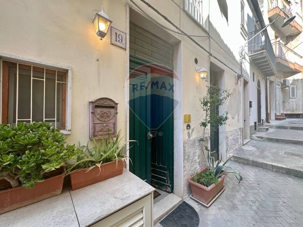 Casa indipendente a Modica in Via Santa Sofia, 19 - Foto 5