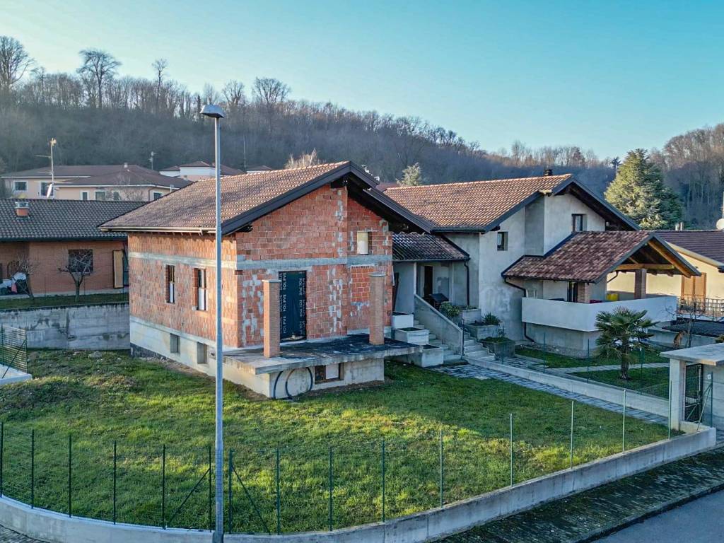 Villa a Dorzano in Via Dua, 29 - Foto 2