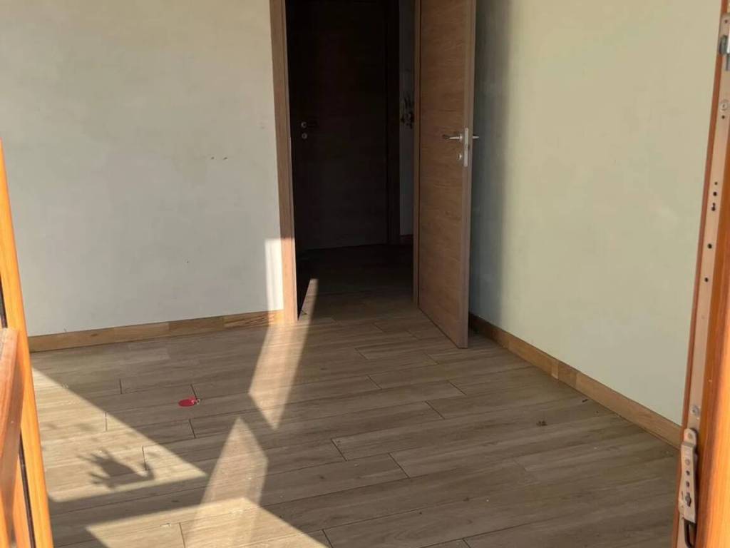 Villa a Como in Via Baldassarre Longoni, 4 - Foto 4