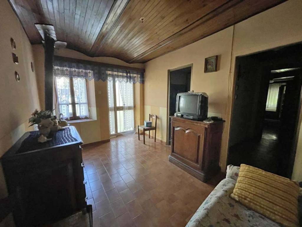 Appartamento a Dronero in Via Riba, 6 - Foto 4