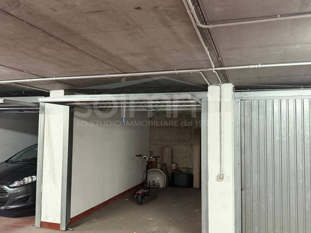 Box / garage a Cagliari in VIA TUVERI, 25 - Foto 3