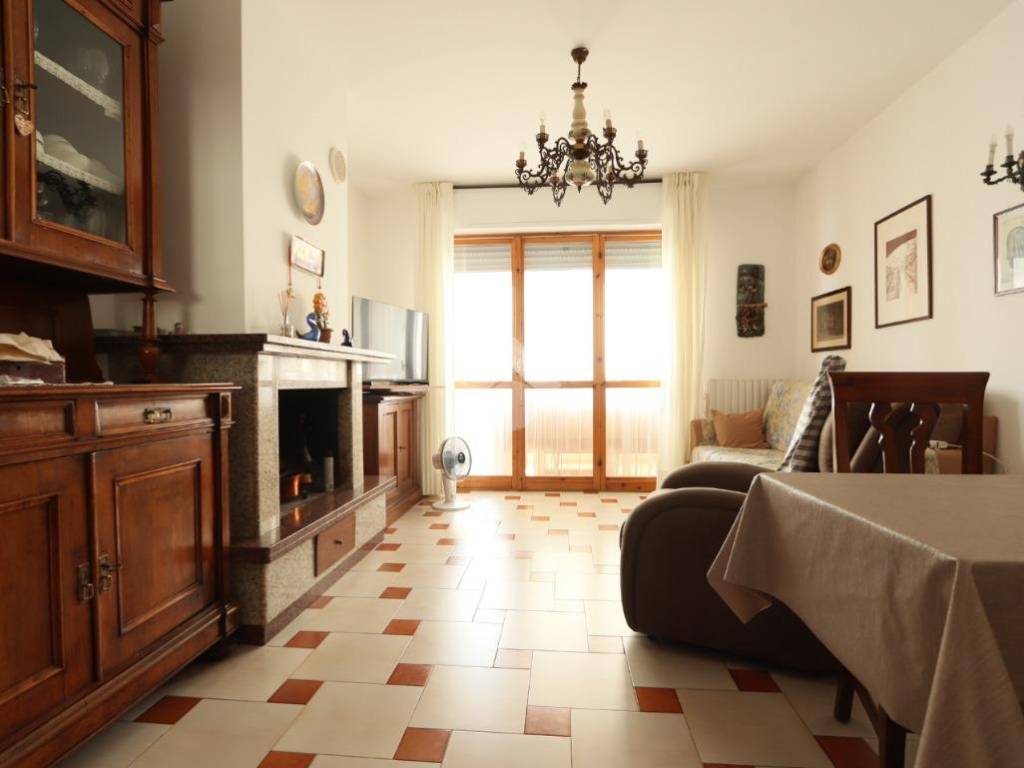 Appartamento a Alba adriatica in Via Duca d'Aosta, 62 - Foto 4
