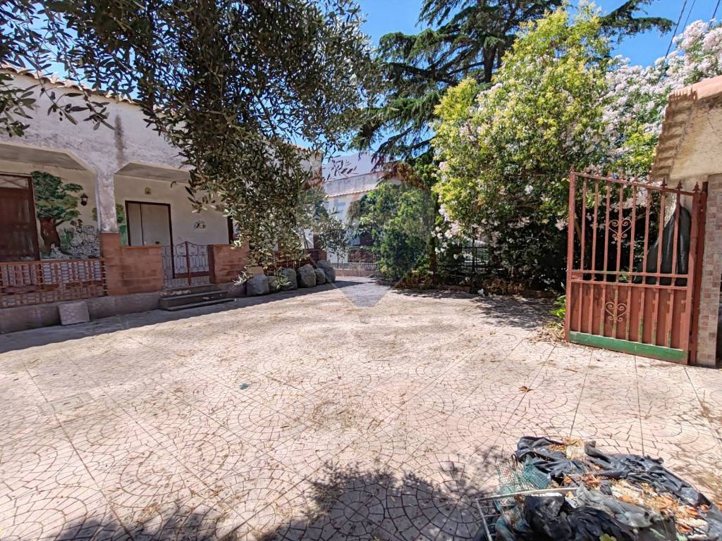 Villa a Castel volturno in viale fiume olona - Foto 4