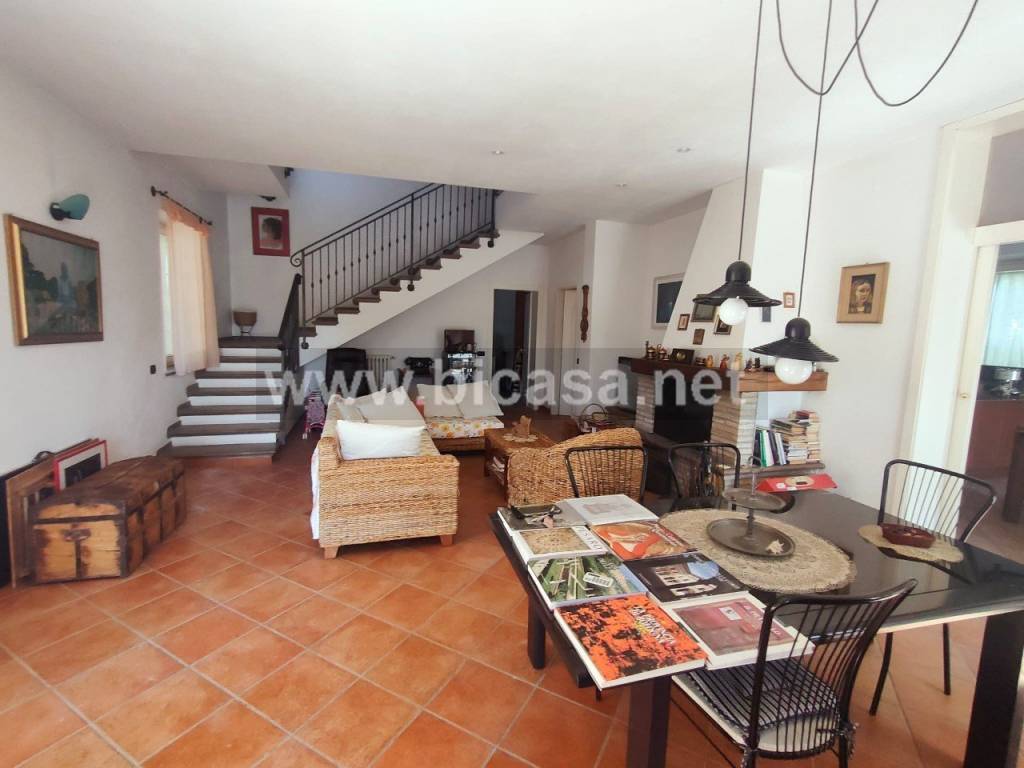Villa a Tavullia in strada liguria - Foto 2