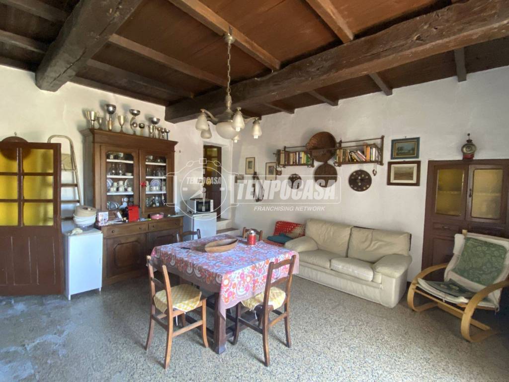 Appartamento a Dorzano in Via Fratelli Volpe - Foto 5