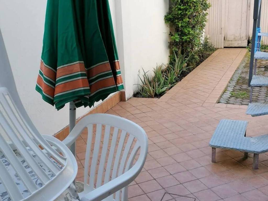 Villa a Viareggio in Via Iv Novembre S.N.C. - Foto 2