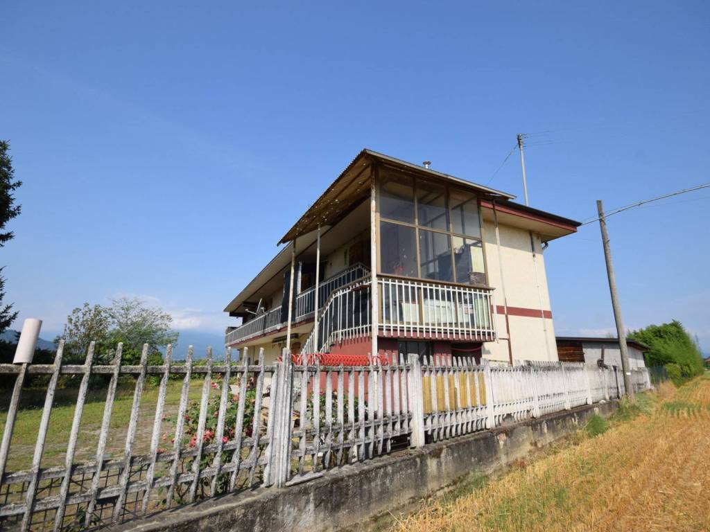 Rustico / casale a Barge in Via Giuseppe Bessone, 27 - Foto 3
