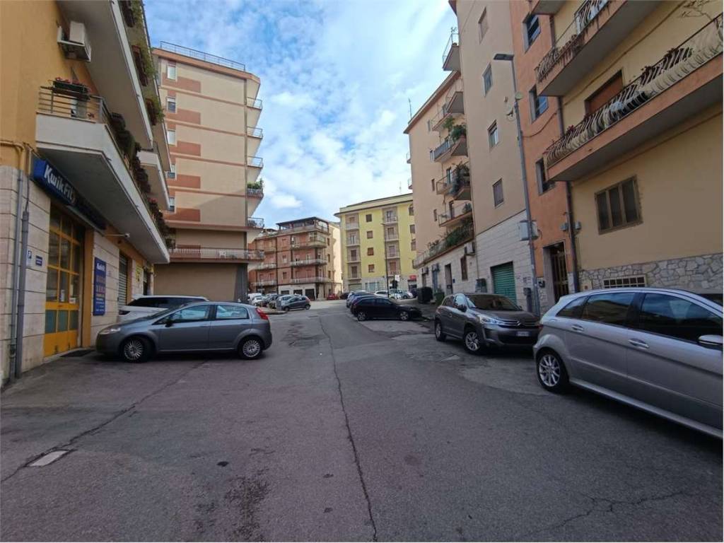 Appartamento a Benevento in Via Munazio Planco - Foto 2