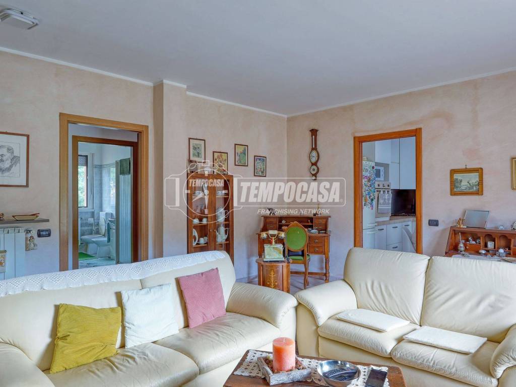 Appartamento a Induno olona in Via Brughiera - Foto 5