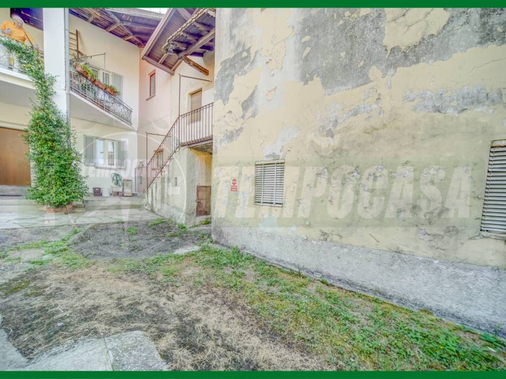 Appartamento a Sangiano in Via Monte Nero - Foto 3