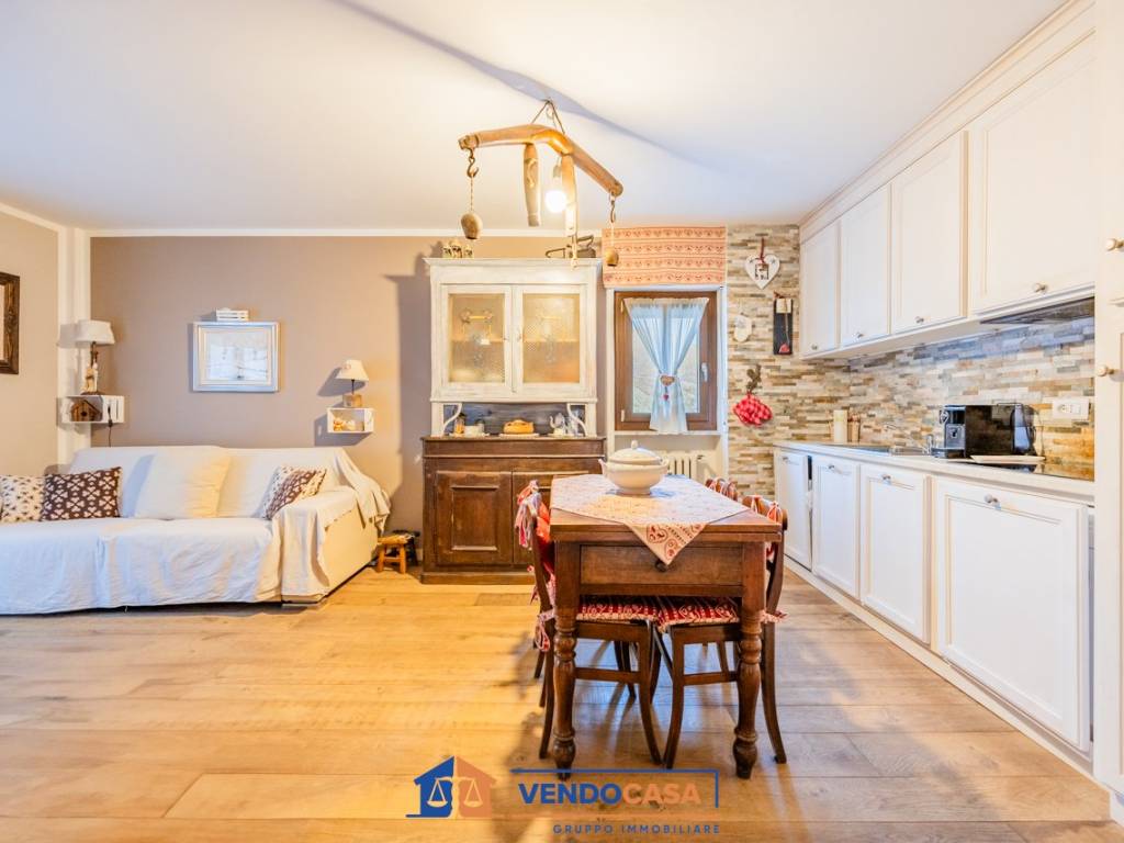 Appartamento a Limone piemonte in Via Provinciale, 17 - Foto 2