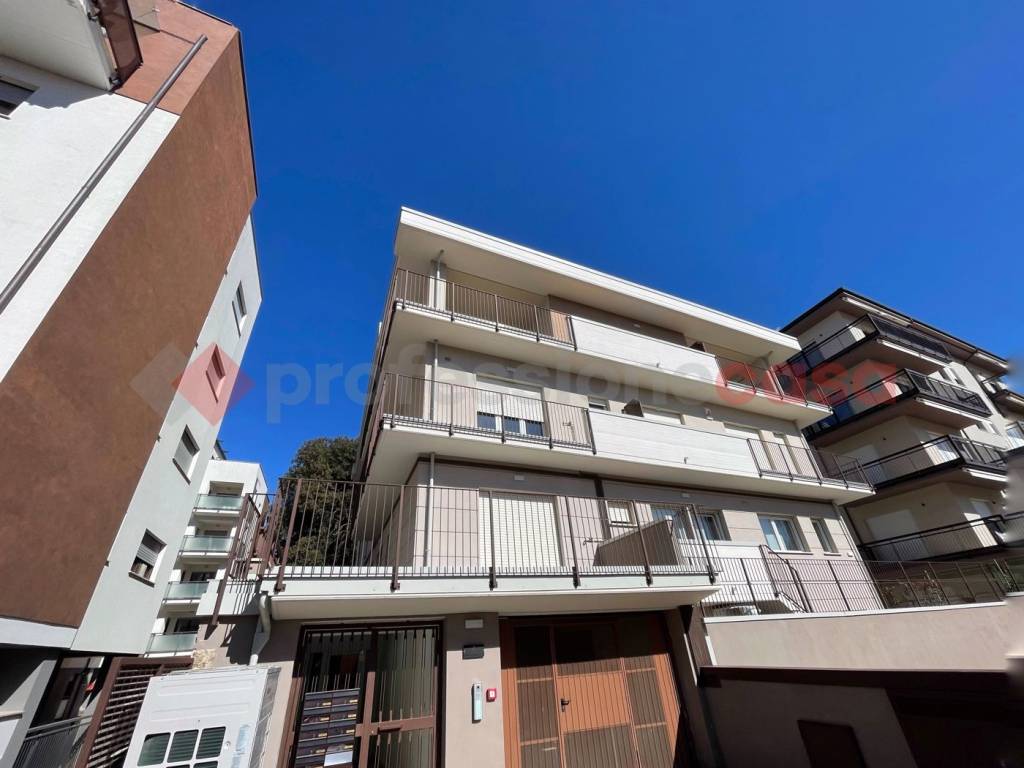 Appartamento a L'aquila in Via Bartholomeis , 4 - Foto 2