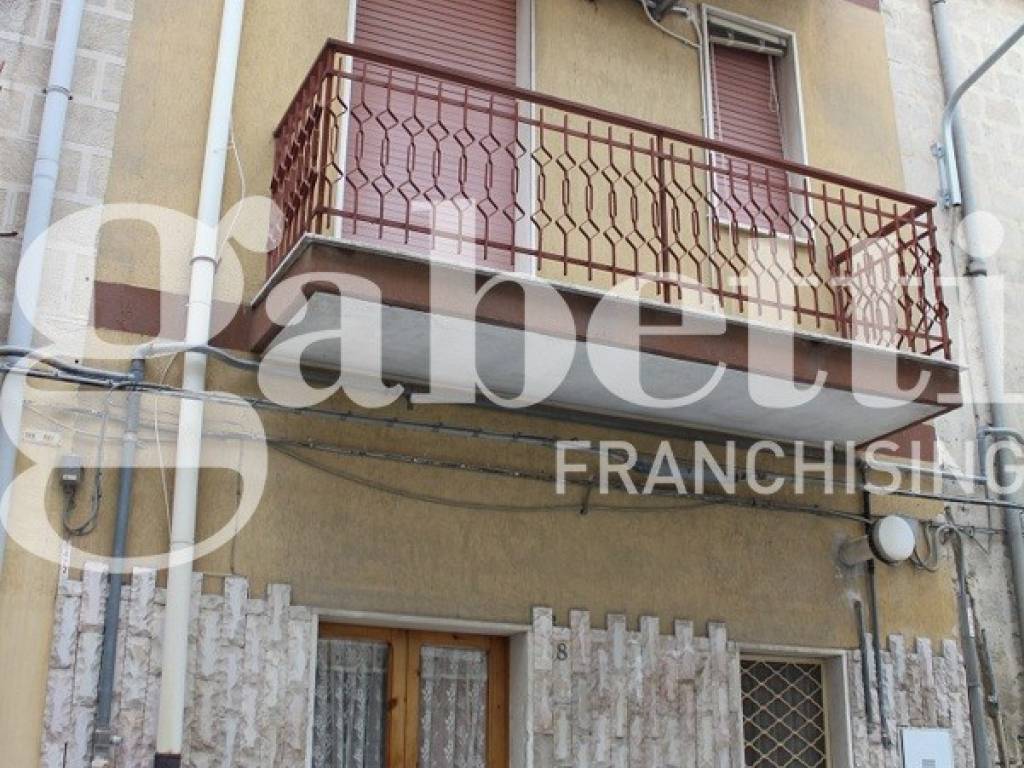Casa indipendente a Canosa di puglia in Via Di Vagno, 8 - Foto 2