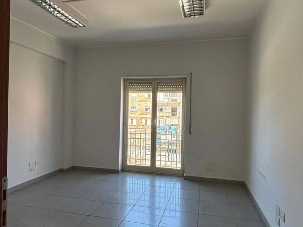 Appartamento a Locri - Foto 2