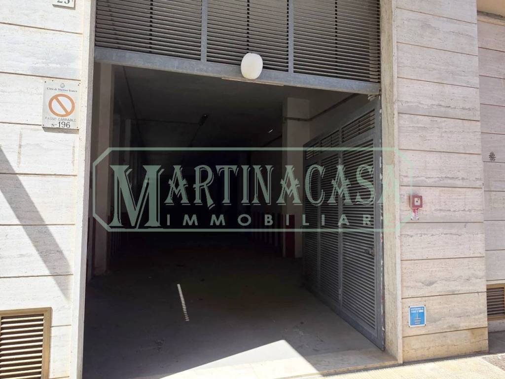 Box / garage a Martina franca in Via Livio Andronico - Foto 3