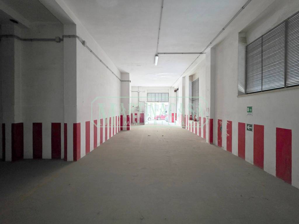 Box / garage a Martina franca in Via Livio Andronico - Foto 4