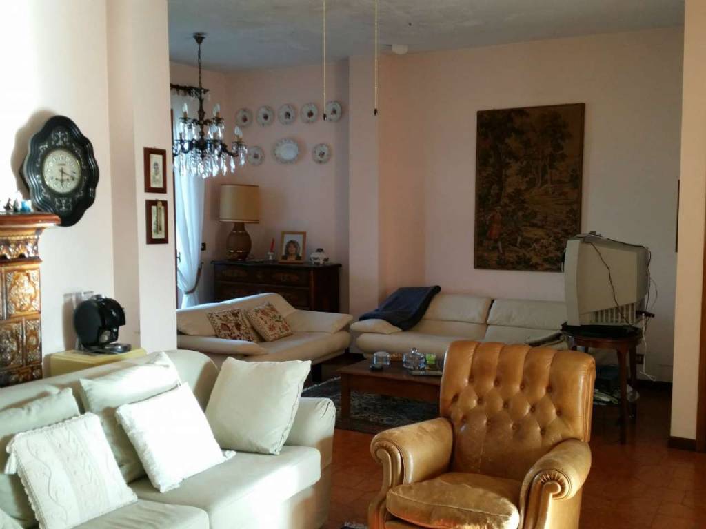 Villa a Montiglio monferrato in via Banengo 24 - Foto 3