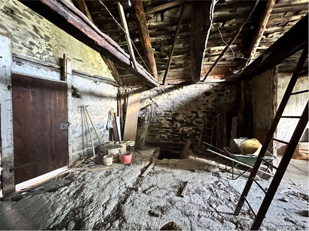 Rustico / casale a Domodossola in Borgata Monteossolano, SNC - Foto 4