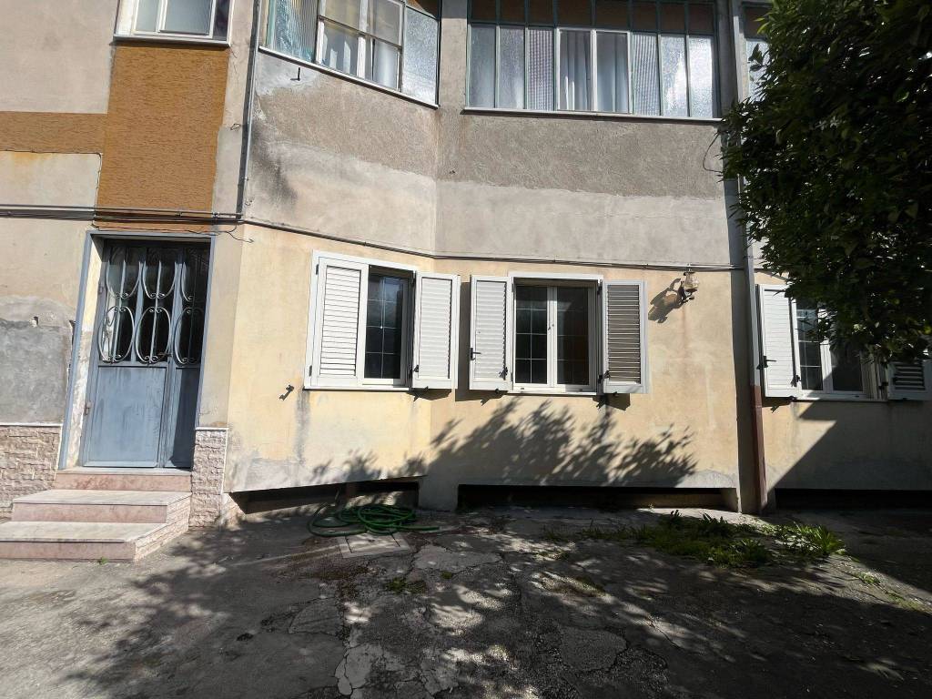 Appartamento a Curti in Via Volturno - Foto 2