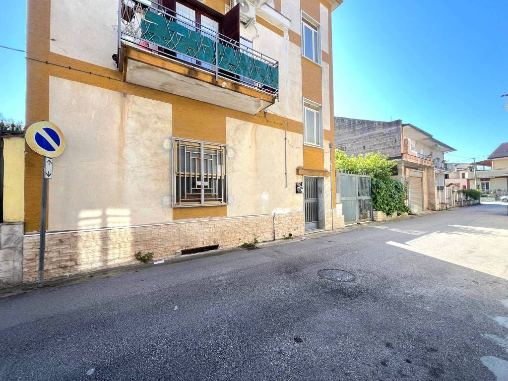 Appartamento a Curti in Via Volturno - Foto 4