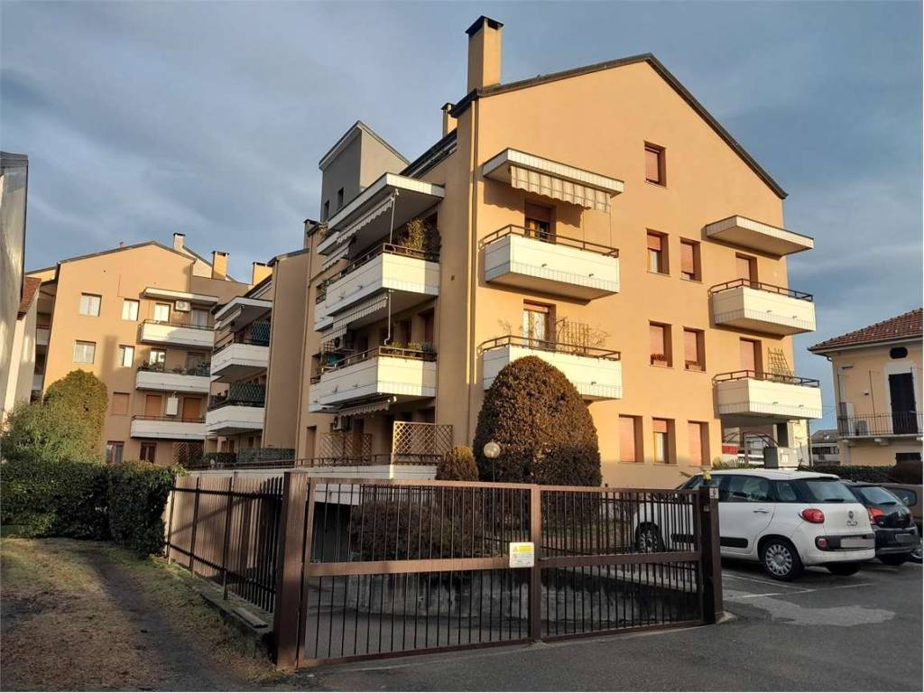 Appartamento a Borgomanero in Vicolo Lanca , 11 - Foto 2
