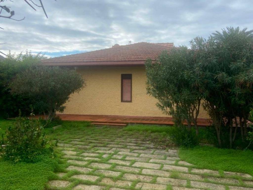 Villa a Cinisi in Via Padre Puglisi - Foto 2