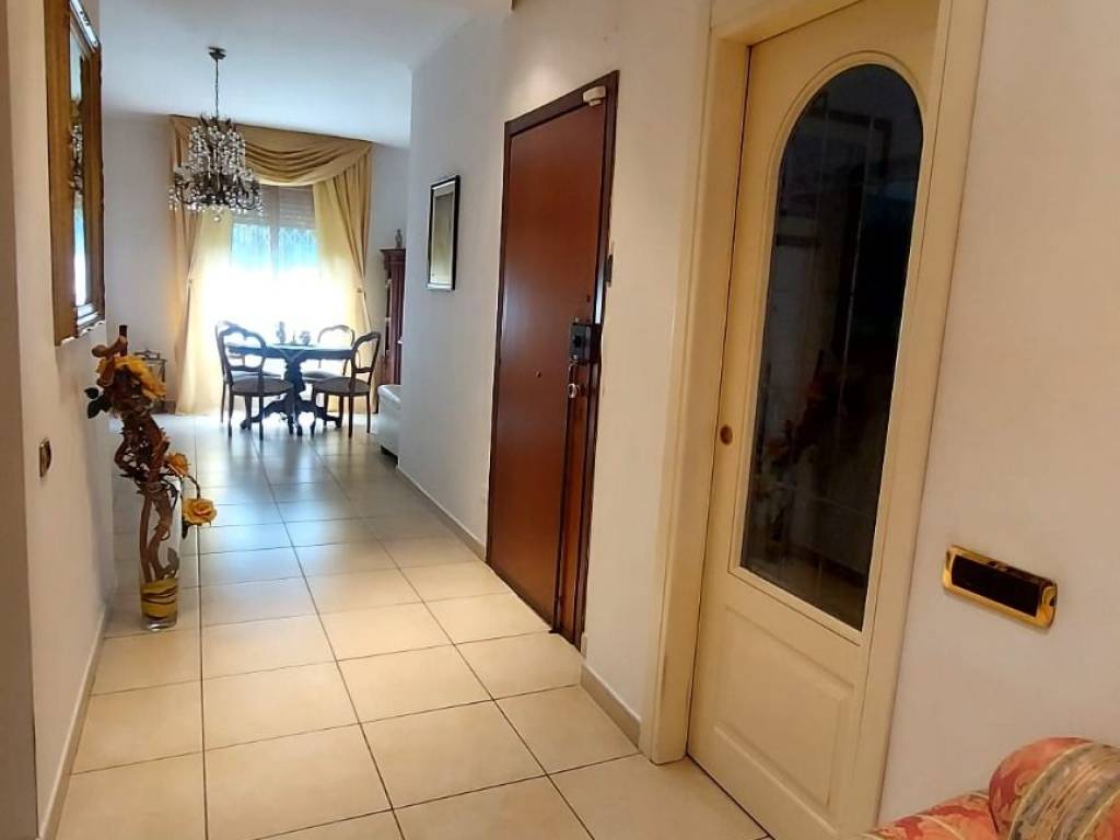 Appartamento a Terni in Via Giacinto Menotti Serrati - Foto 5