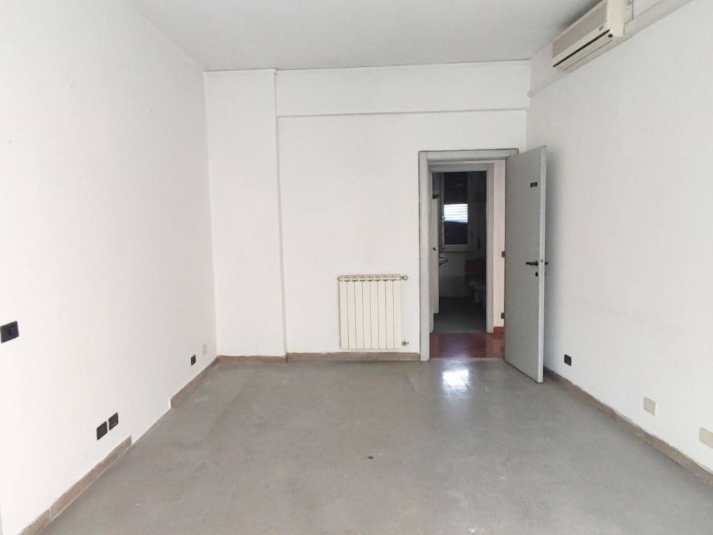 Appartamento a Sarzana in Via Brigata Partigiana Ugo Muccini - Foto 3
