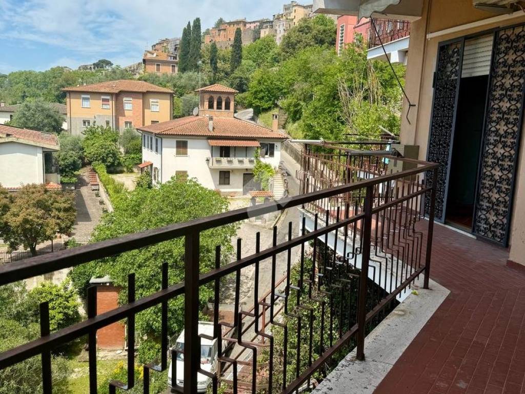 Appartamento a Orte in Via de Dominicis - Foto 1