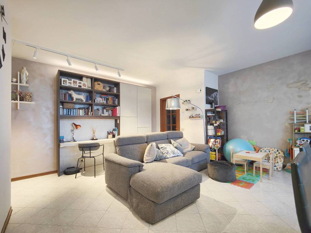 Appartamento a Prato in Via Augusto Righi - Foto 2