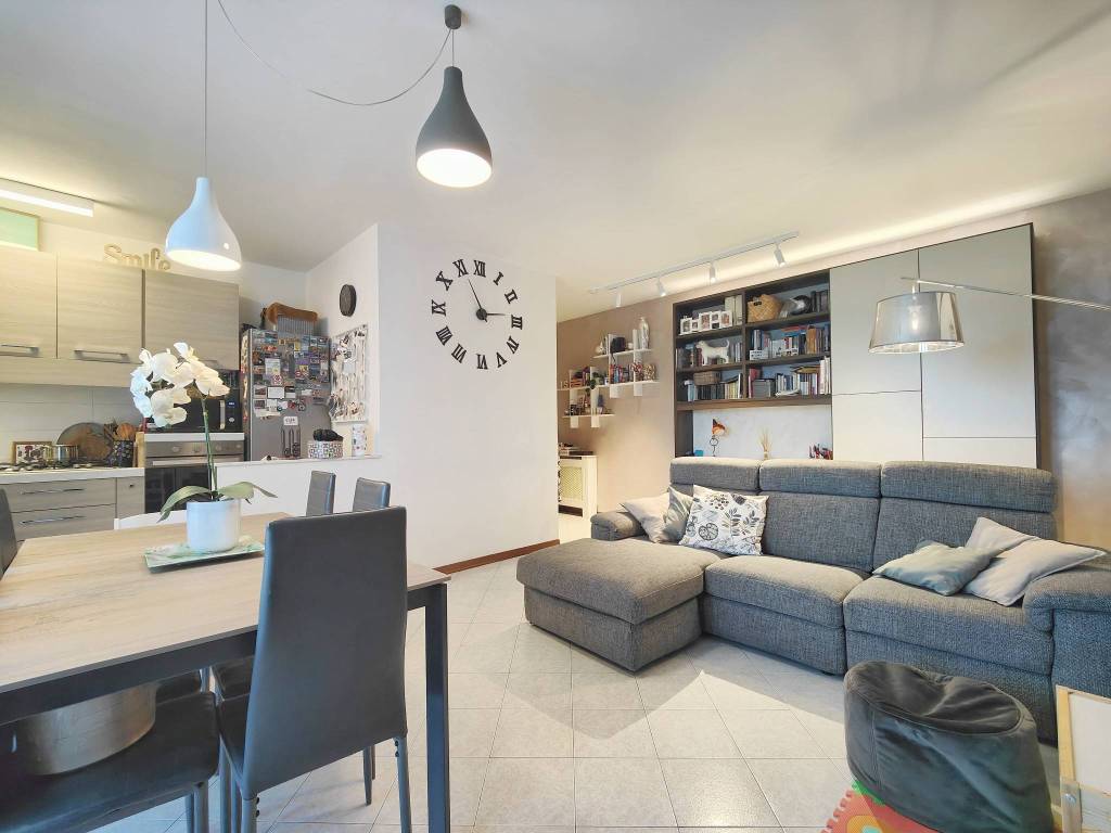 Appartamento a Prato in Via Augusto Righi - Foto 3
