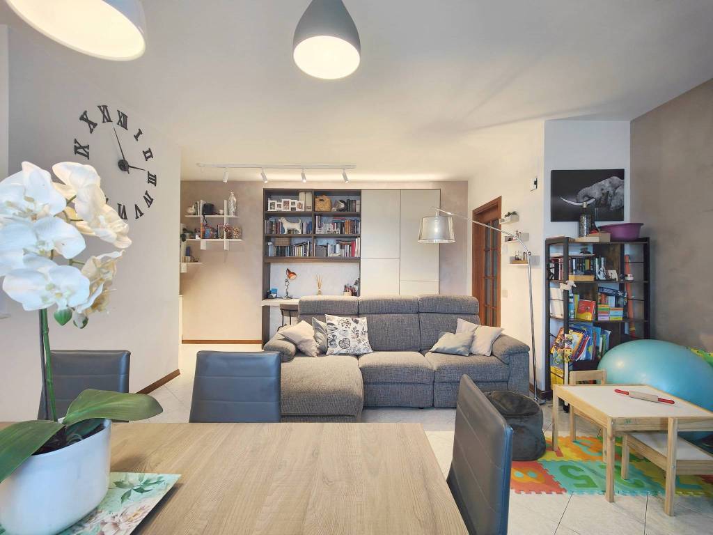 Appartamento a Prato in Via Augusto Righi - Foto 4