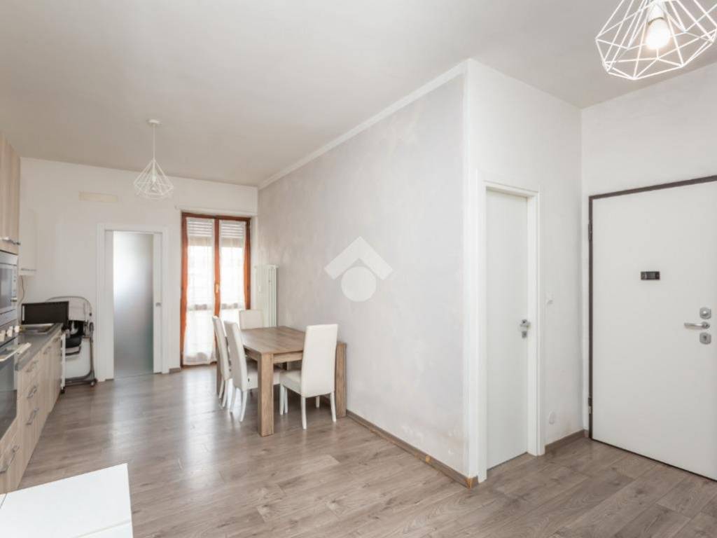 Appartamento a Torino in Via nino oxilia, 17 - Foto 2