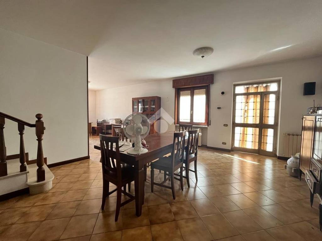 Villa a Castelbelforte in Via Cavour - Foto 4