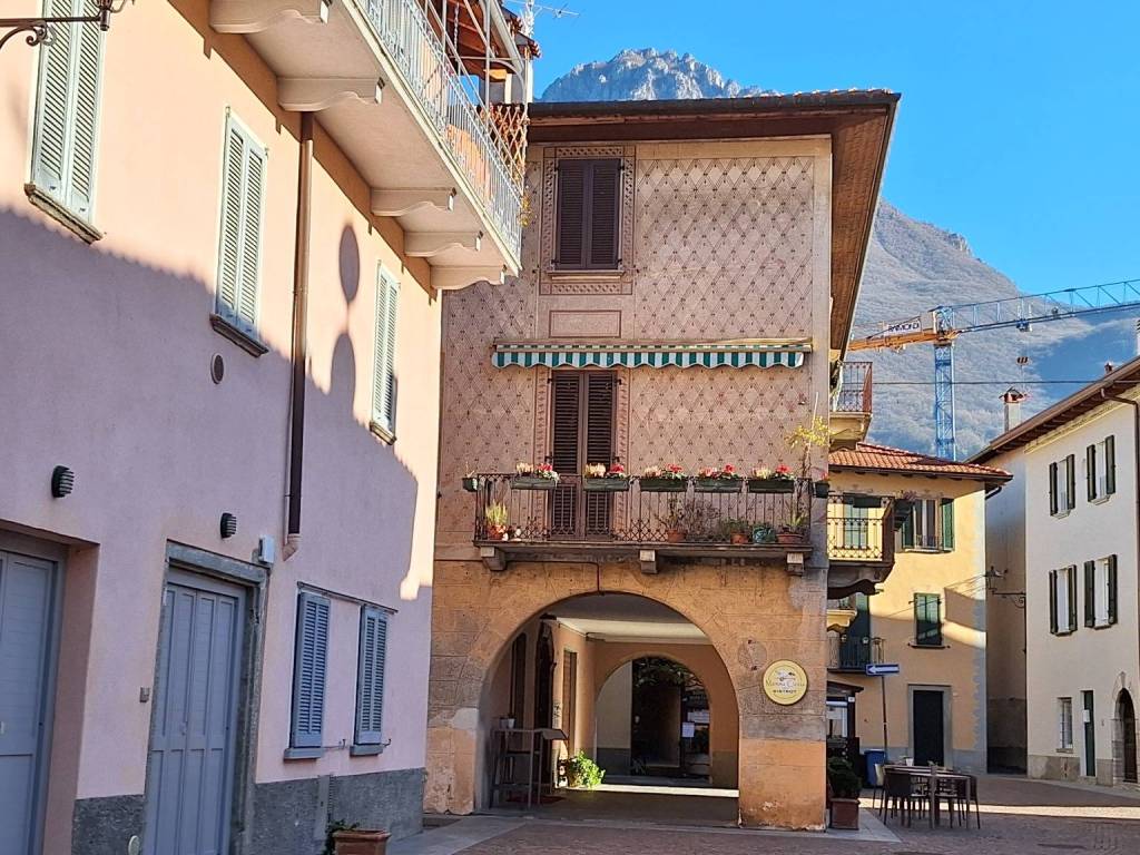 Immobile a Mandello del lario in Piazza 25 Aprile, 4 - Foto 4
