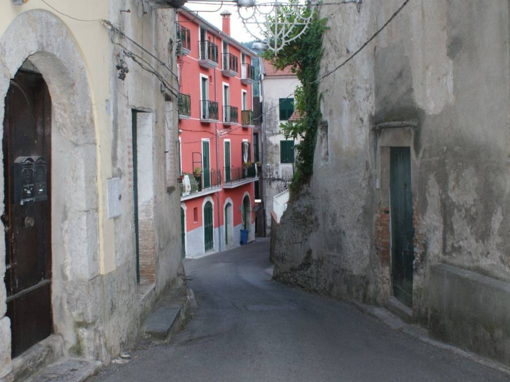 Appartamento a Pellezzano in Via E. A. Mario - Foto 2