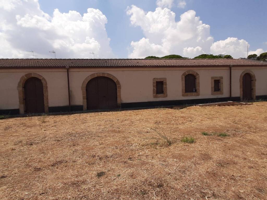 Villa a Caltagirone in Via Santa Maria di Gesù, 106 - Foto 5