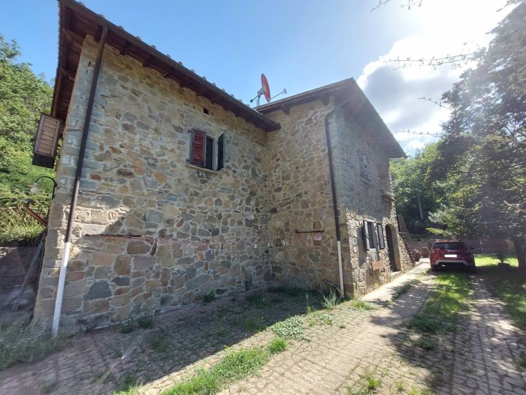Rustico / casale a Pistoia in Via Stazione di Corbezzi - Foto 3