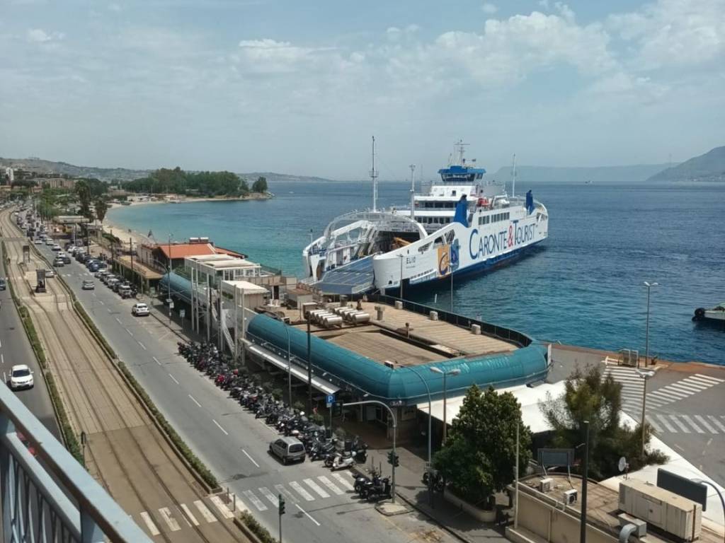 Appartamento a Messina in Viale della Libertà - Foto 2
