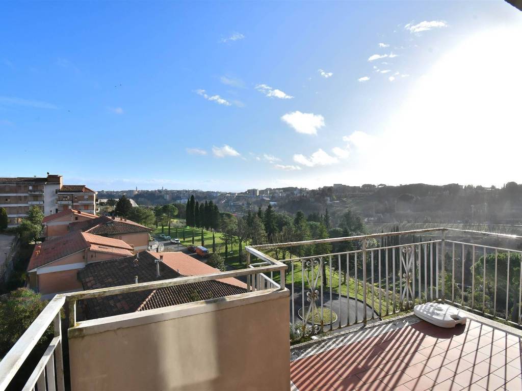 Appartamento a Siena in Via delle Puglie - Foto 4